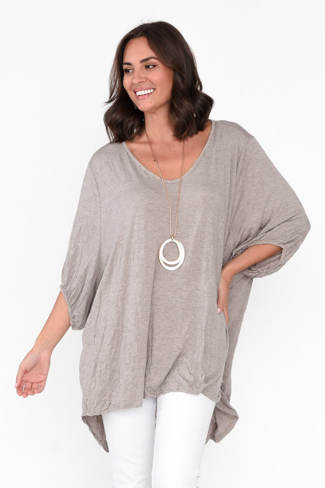 Agnes Oat Crinkle Cotton Hi Lo Top neckline_V Neck 