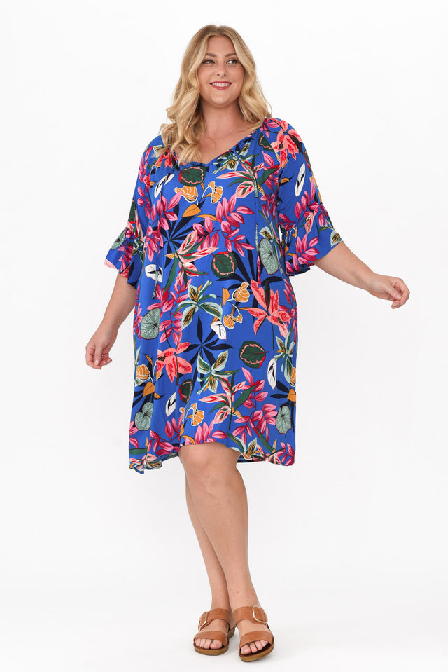 plus-size,curve-dresses,plus-size-sleeved-dresses,plus-size-above-knee-dresses